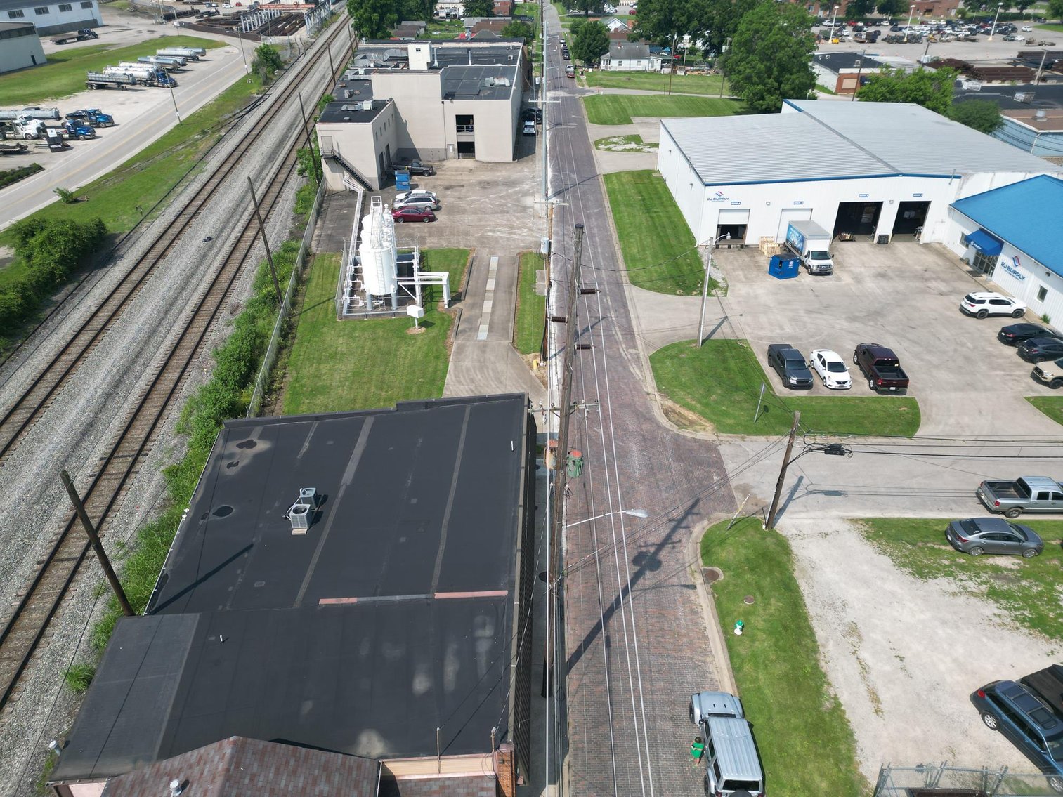 Image for SOLD $137,500 - Well-Maintained Commercial Office and Warehouse in Huntington