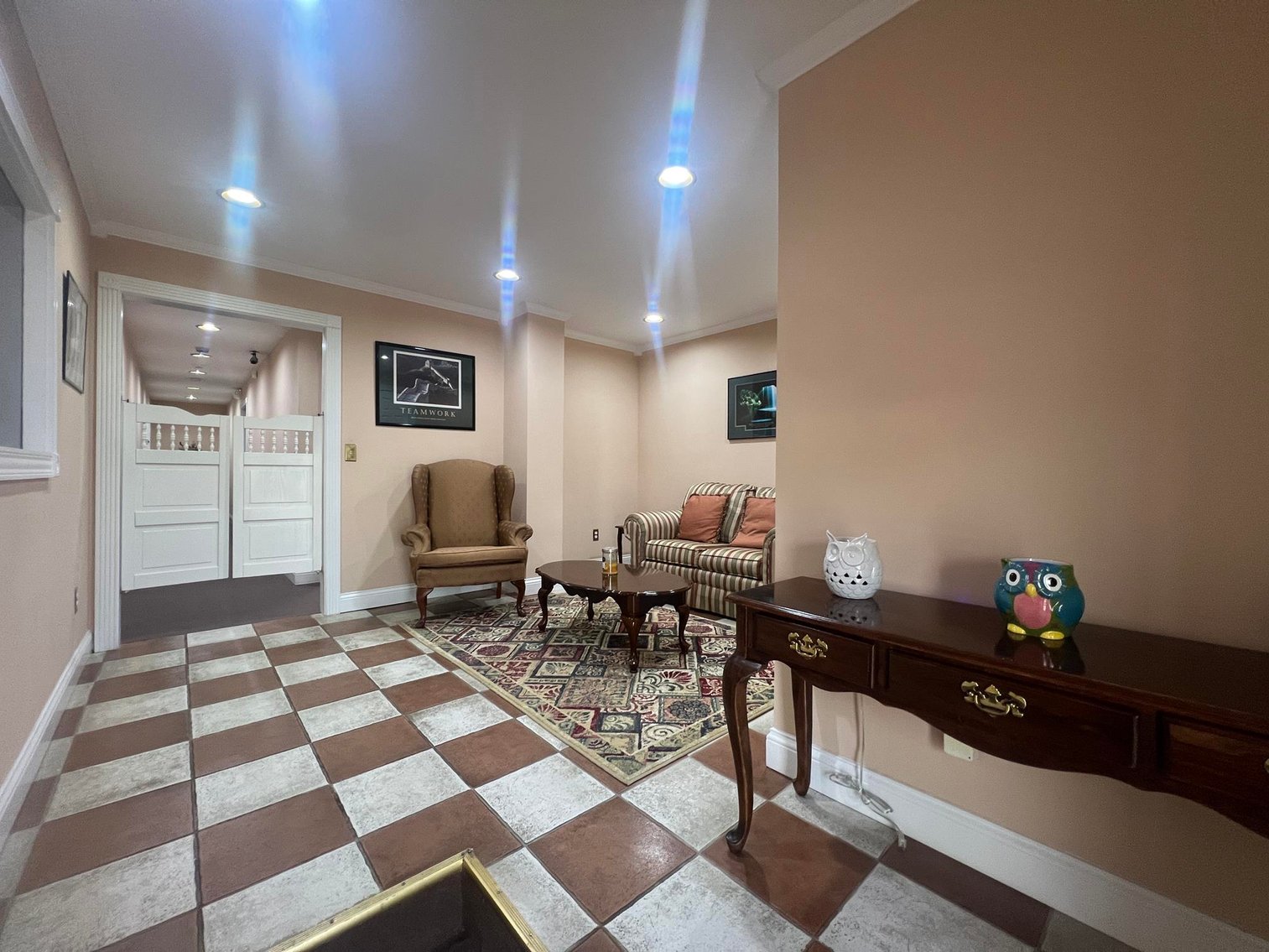 Image for SOLD $137,500 - Well-Maintained Commercial Office and Warehouse in Huntington