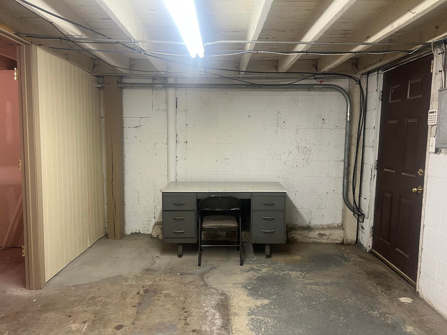 Image for SOLD $137,500 - Well-Maintained Commercial Office and Warehouse in Huntington