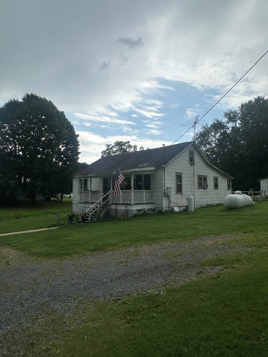 Image for SOLD $42,075 - 3 Bedroom in Fayette County Selling to the Highest Bidder