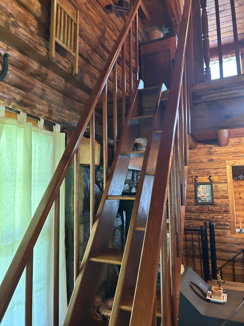 Image for SOLD $137,500 - Beautiful Log Cabin on Nearly 2 Acres in Lumberport