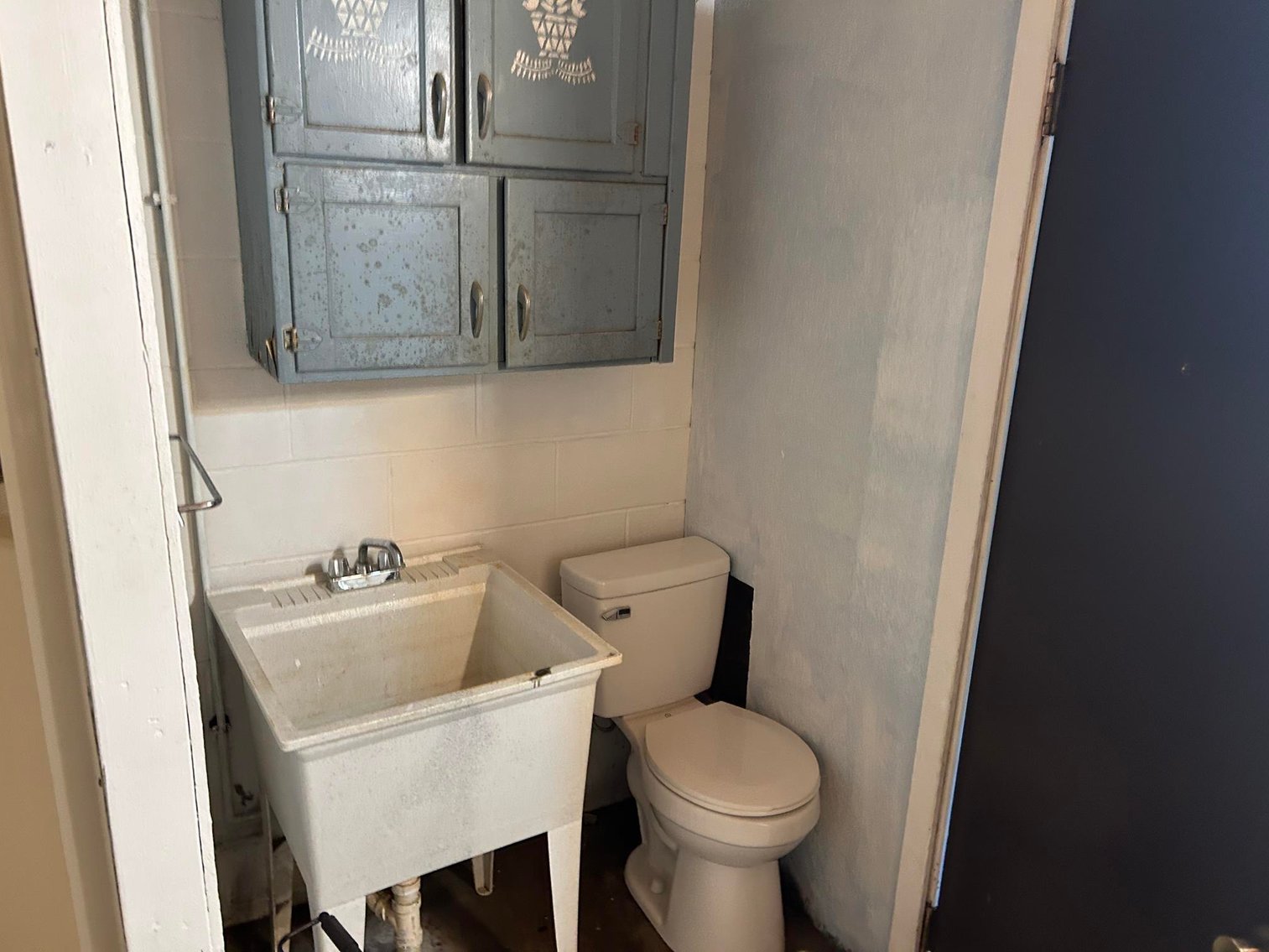 Image for SOLD $137,500 - Beautiful Log Cabin on Nearly 2 Acres in Lumberport