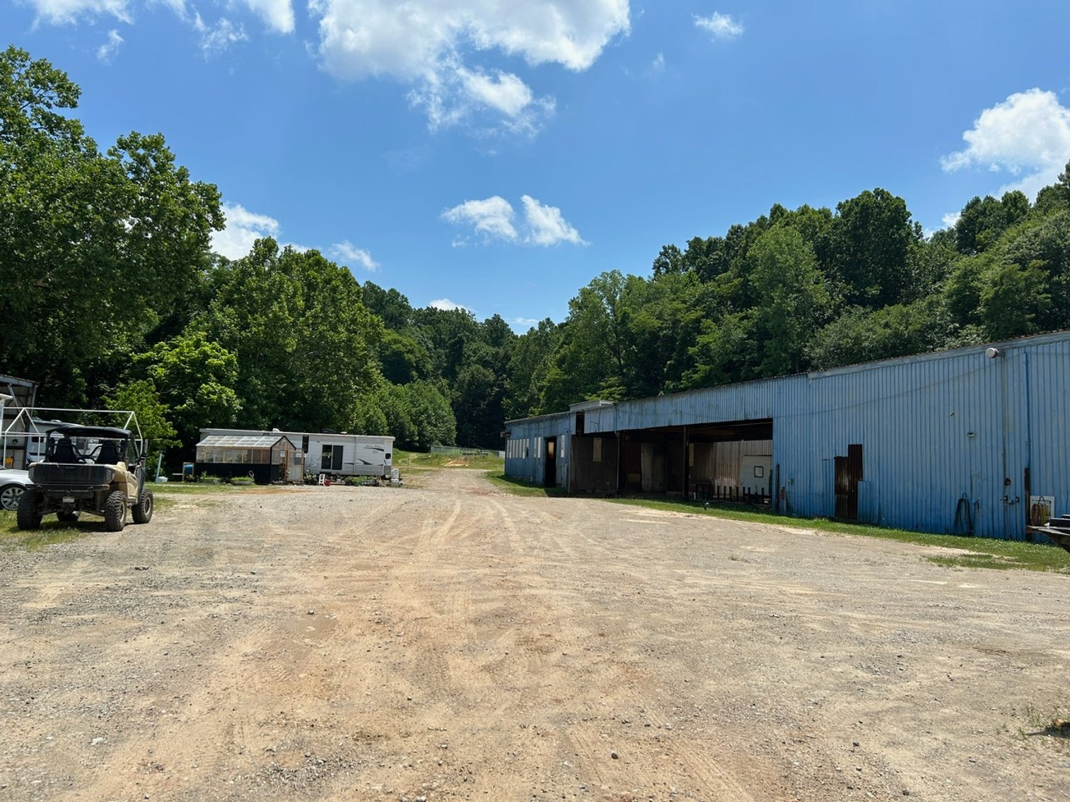 Image for SOLD $385,000 - Multi-Unit Commercial Facility on 6.5 Acres in Vienna