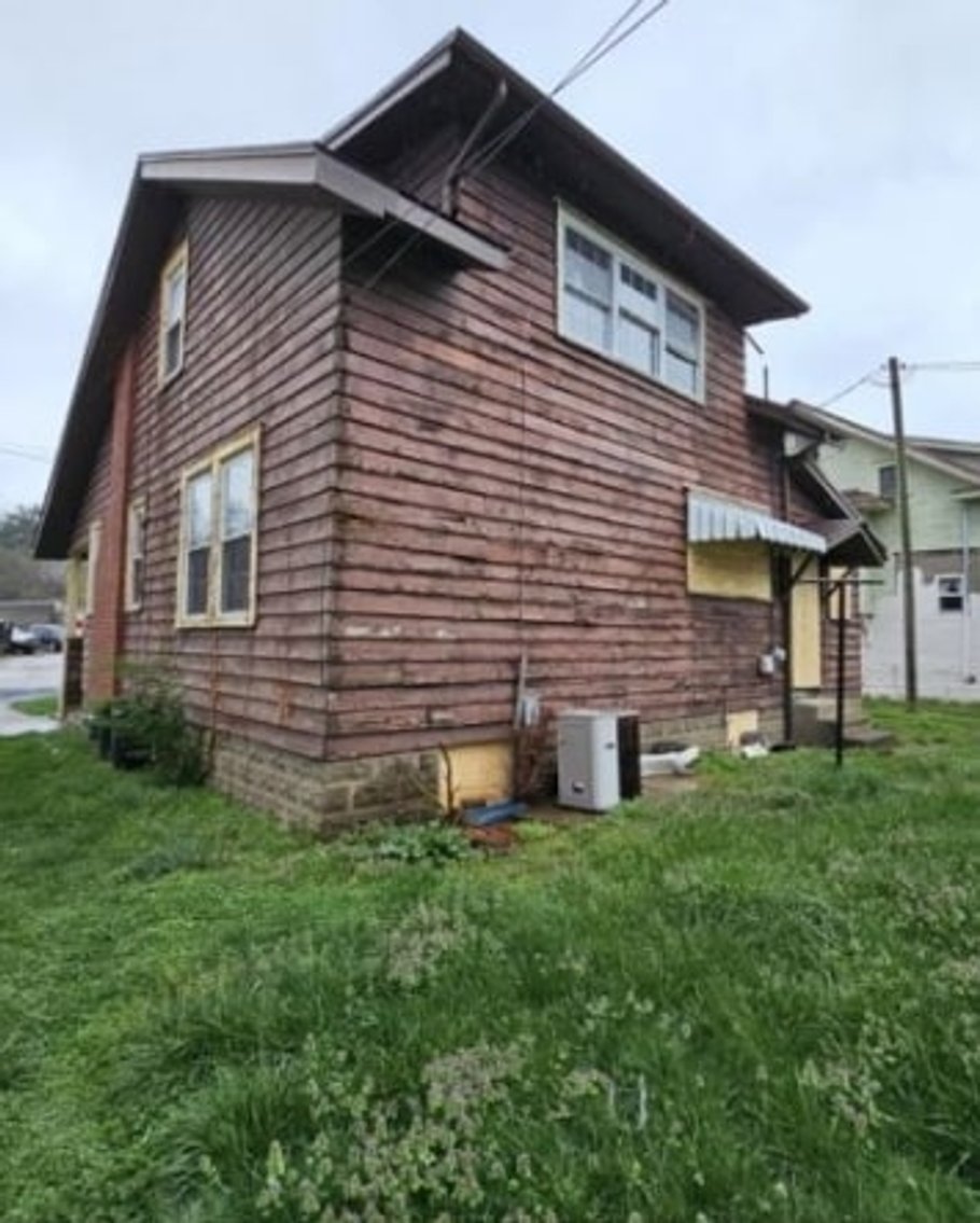 Image for SOLD $23,375 - 3 Bedroom with a Full Basement in Charleston