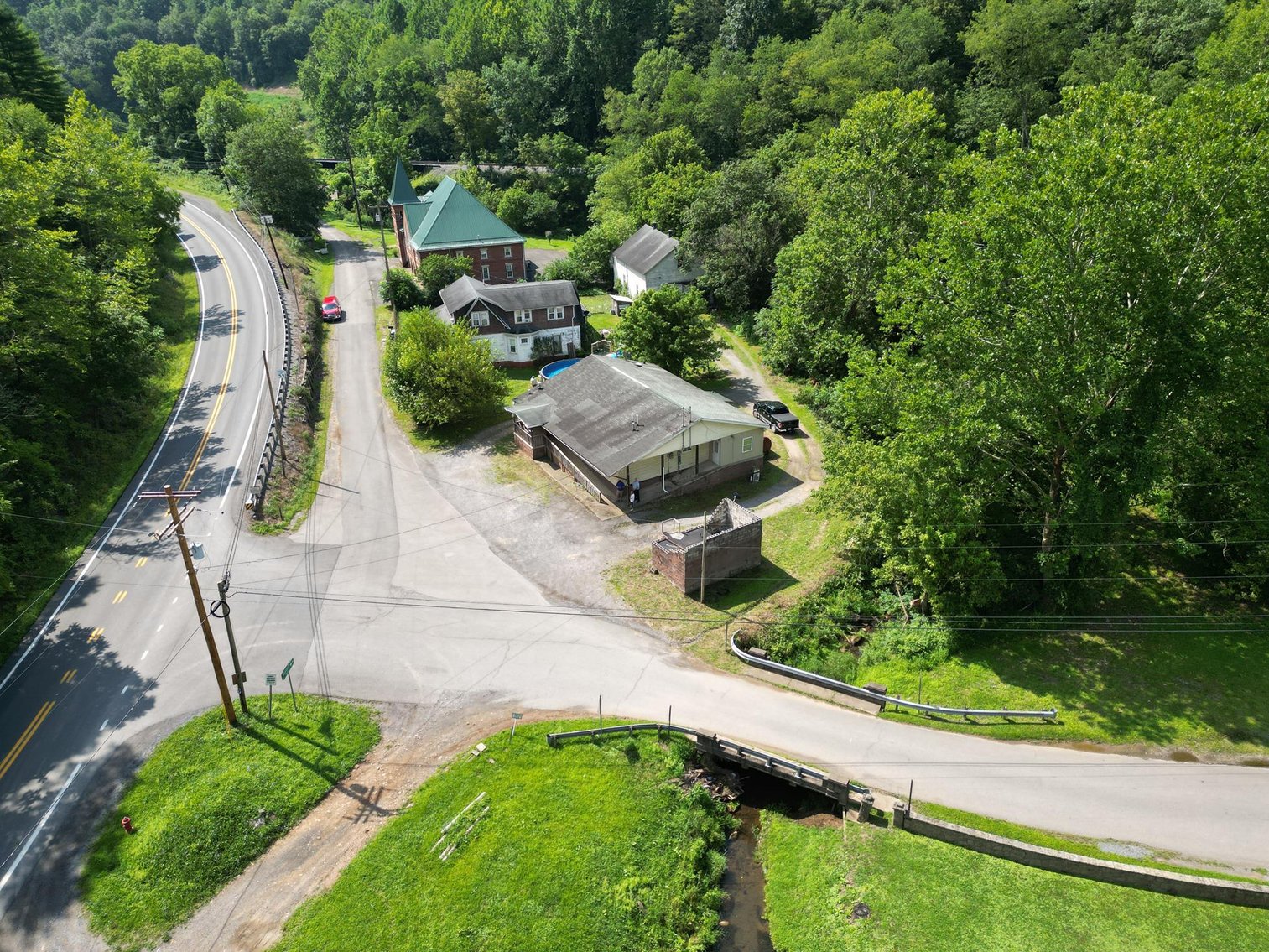 Image for Multi-Use Commercial Building in Wallace