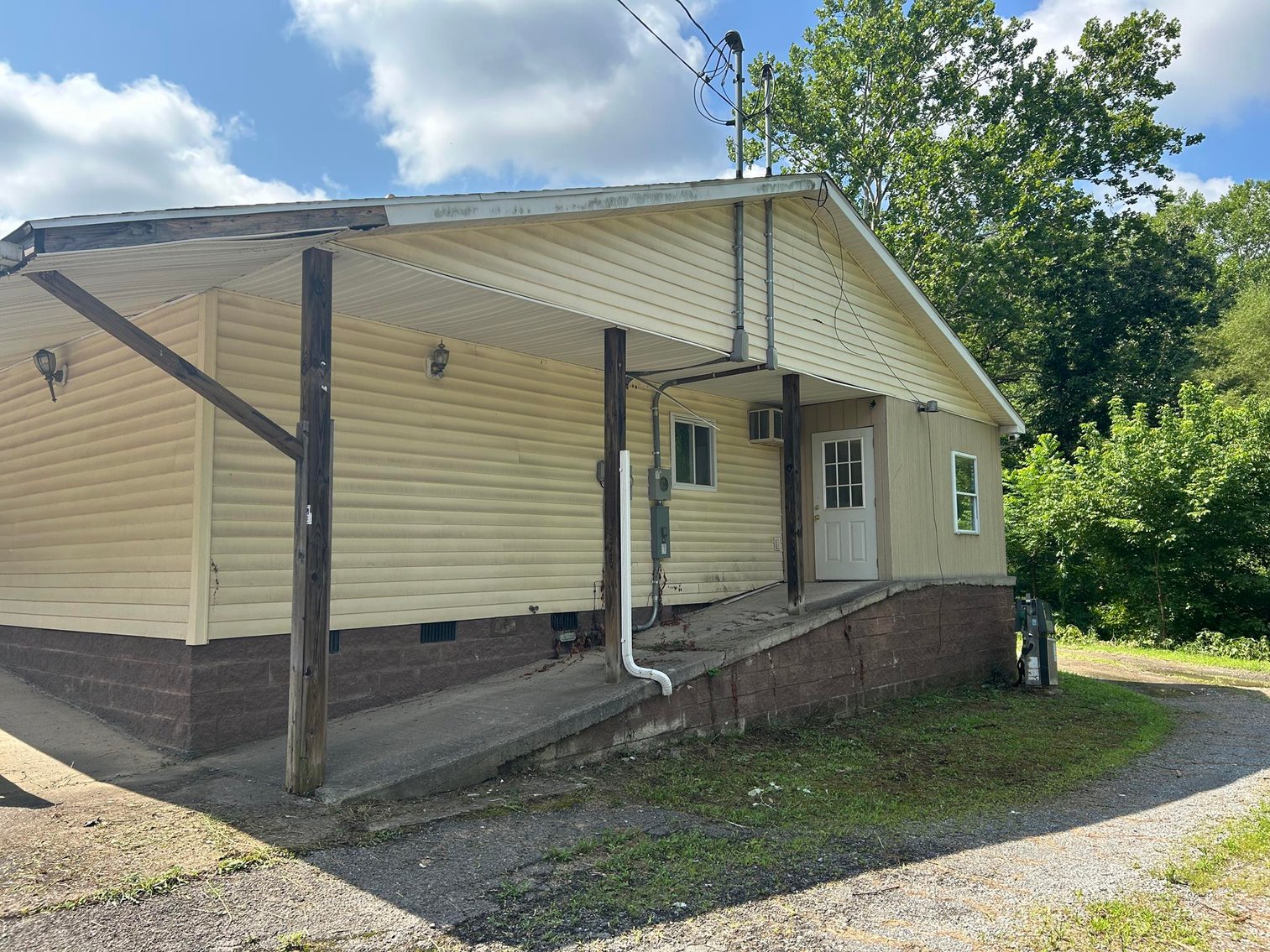 Image for Multi-Use Commercial Building in Wallace