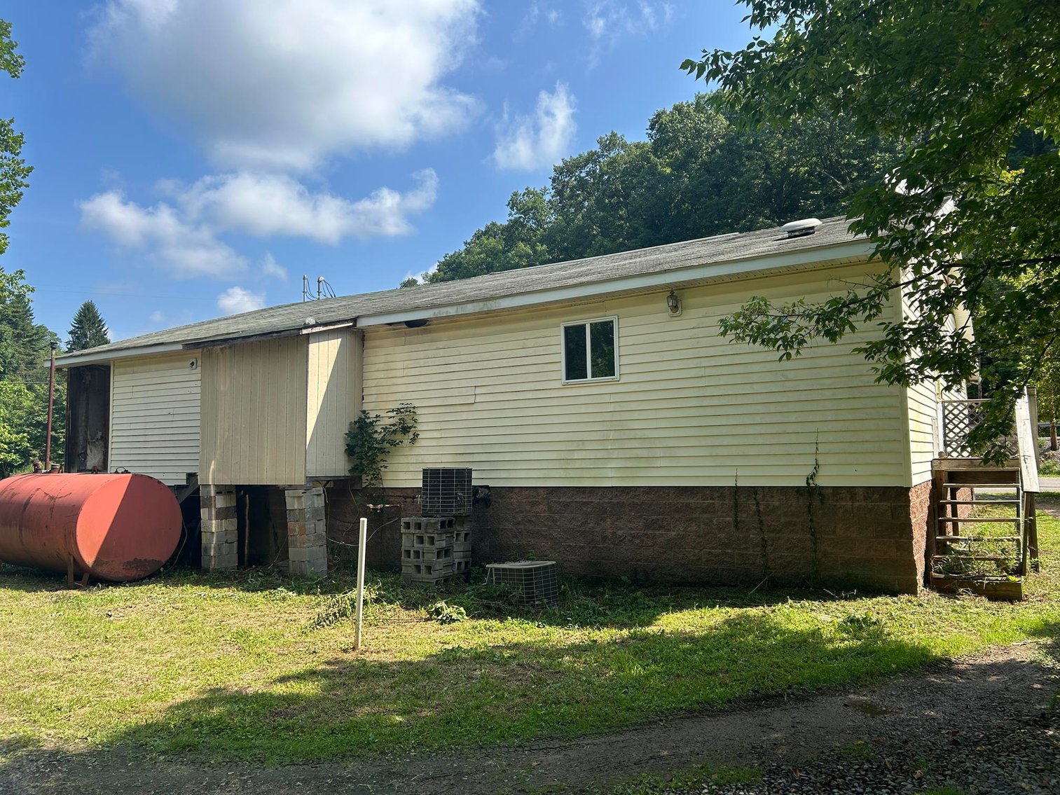 Image for Multi-Use Commercial Building in Wallace