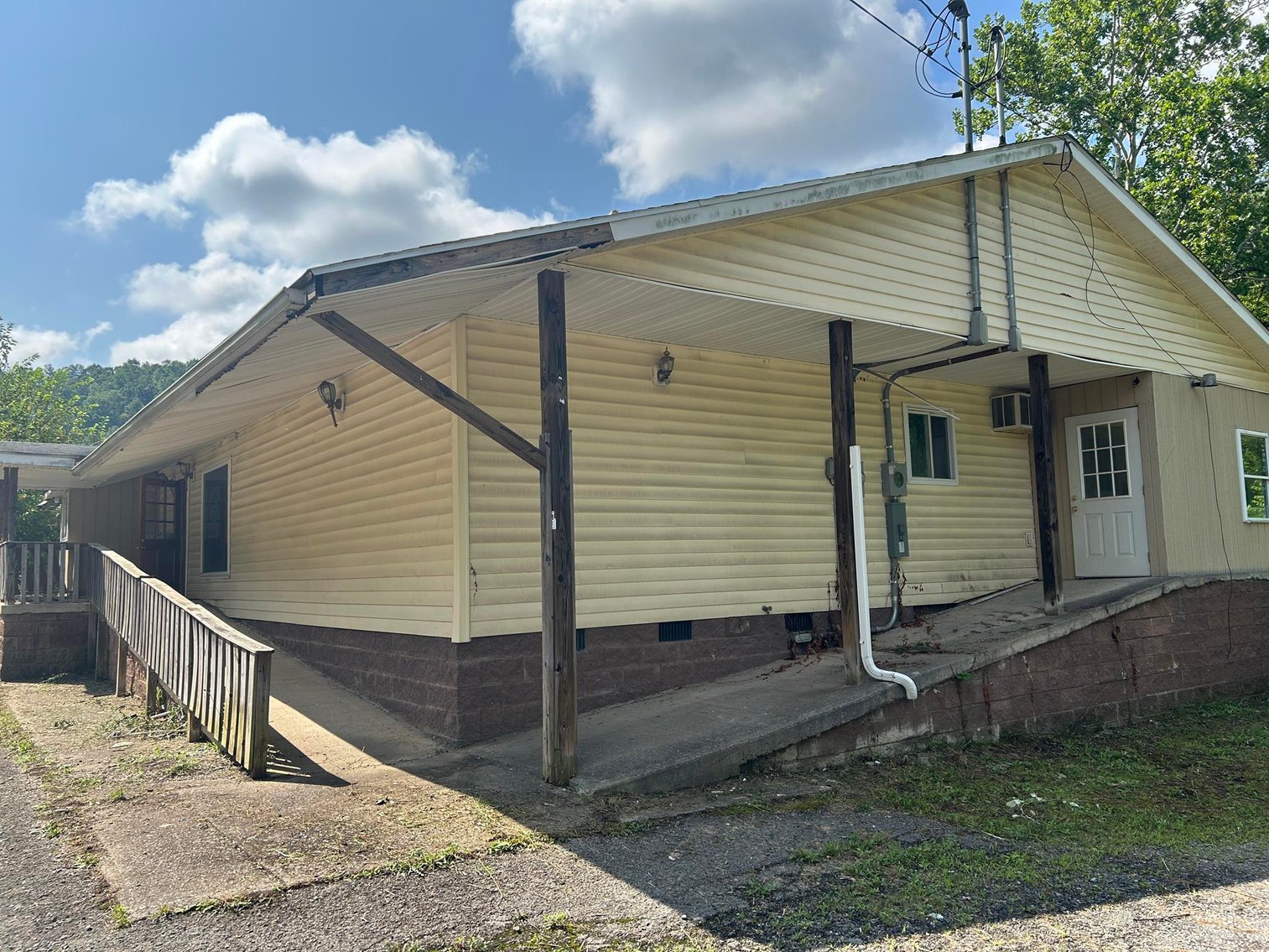 Image for Multi-Use Commercial Building in Wallace