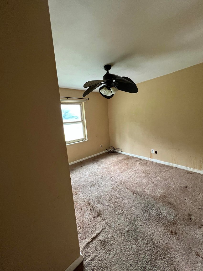 Image for SOLD $93,500 - 3 Bedroom Townhome in a Great Nitro Location Selling to the Highest Bidder