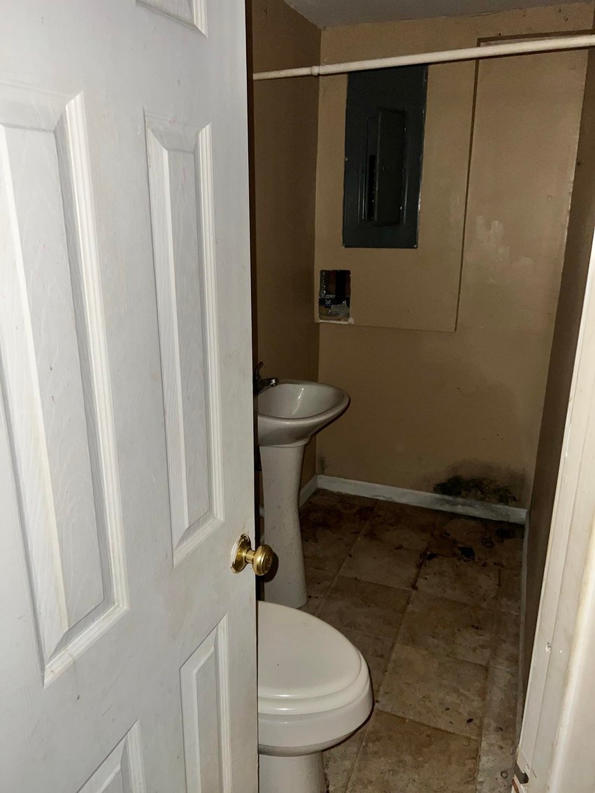 Image for SOLD $93,500 - 3 Bedroom Townhome in a Great Nitro Location Selling to the Highest Bidder