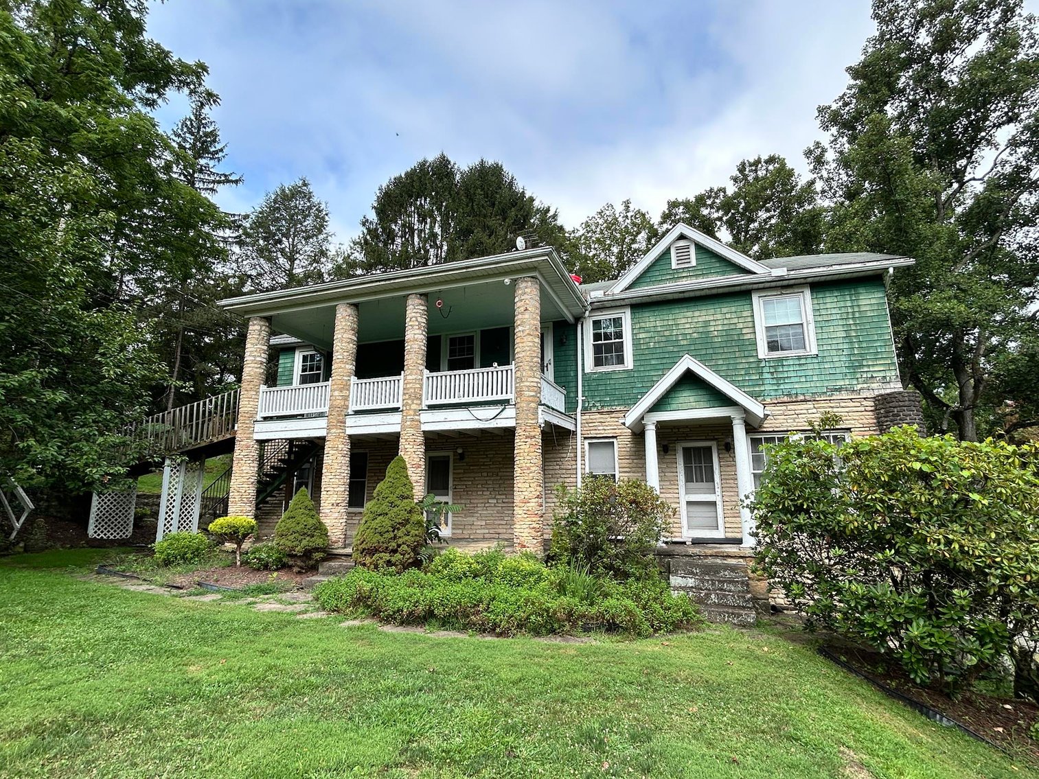 Image for SOLD $385,000 - 10.6 Acres with Spacious Project Home in Morgantown Selling to the Highest Bidder