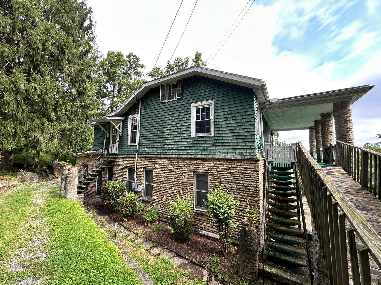 Image for SOLD $385,000 - 10.6 Acres with Spacious Project Home in Morgantown Selling to the Highest Bidder