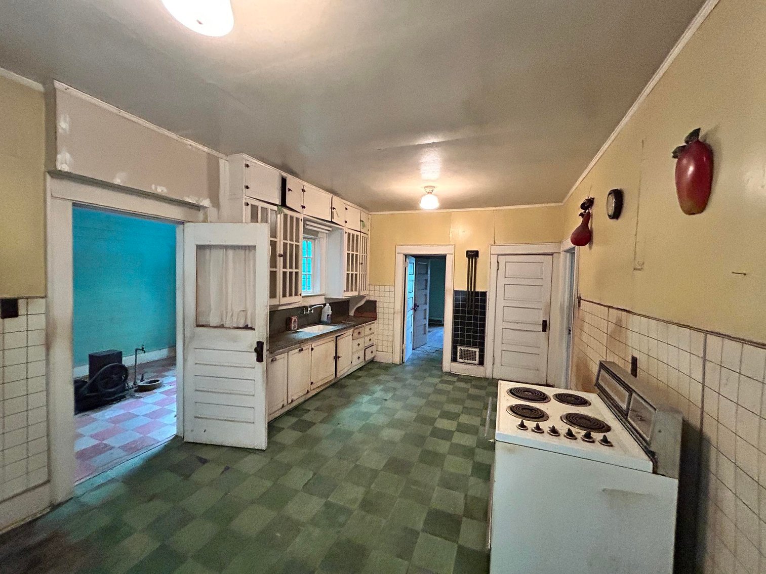 Image for SOLD $385,000 - 10.6 Acres with Spacious Project Home in Morgantown Selling to the Highest Bidder