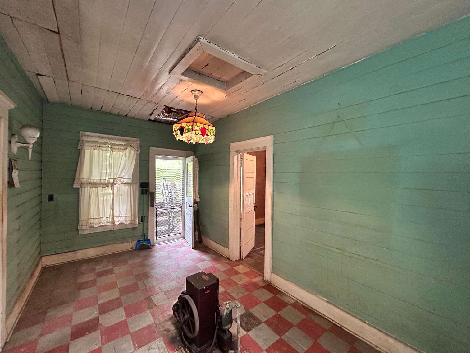 Image for SOLD $385,000 - 10.6 Acres with Spacious Project Home in Morgantown Selling to the Highest Bidder