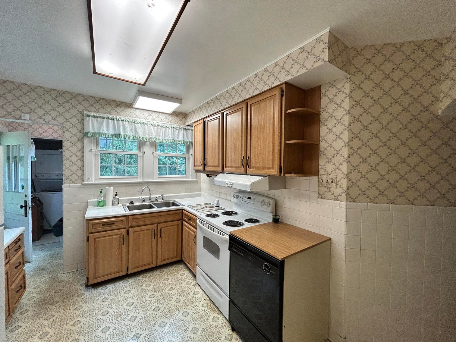 Image for SOLD $385,000 - 10.6 Acres with Spacious Project Home in Morgantown Selling to the Highest Bidder