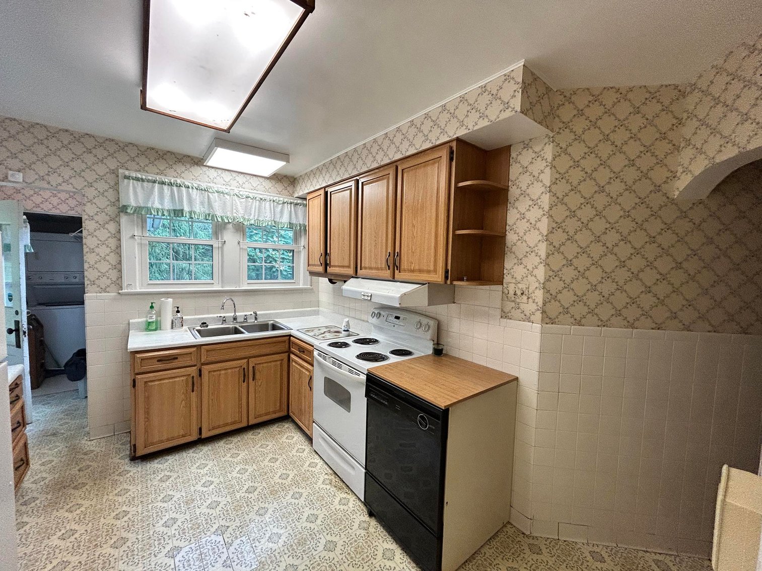 Image for SOLD $385,000 - 10.6 Acres with Spacious Project Home in Morgantown Selling to the Highest Bidder