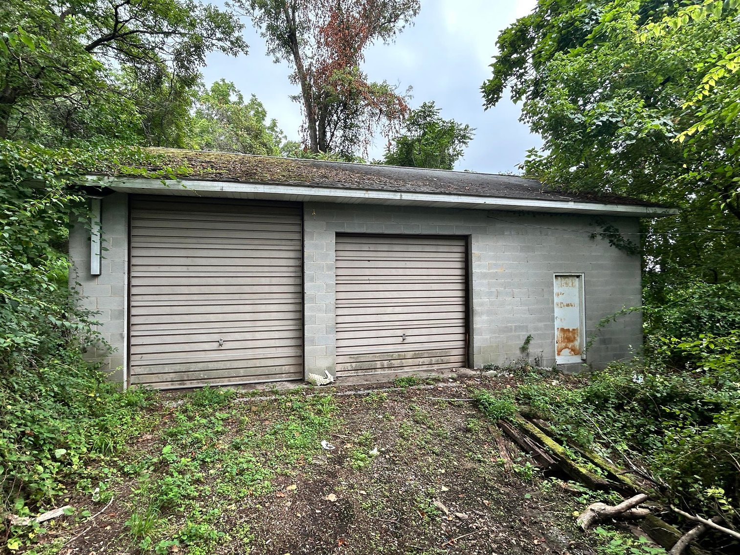 Image for SOLD $385,000 - 10.6 Acres with Spacious Project Home in Morgantown Selling to the Highest Bidder