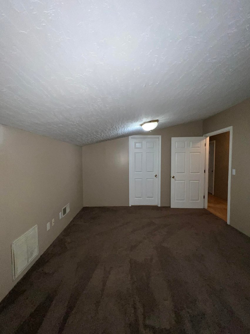 Image for SOLD $302,500 - Multi-Purpose Property Just Outside of Charleston City Limits