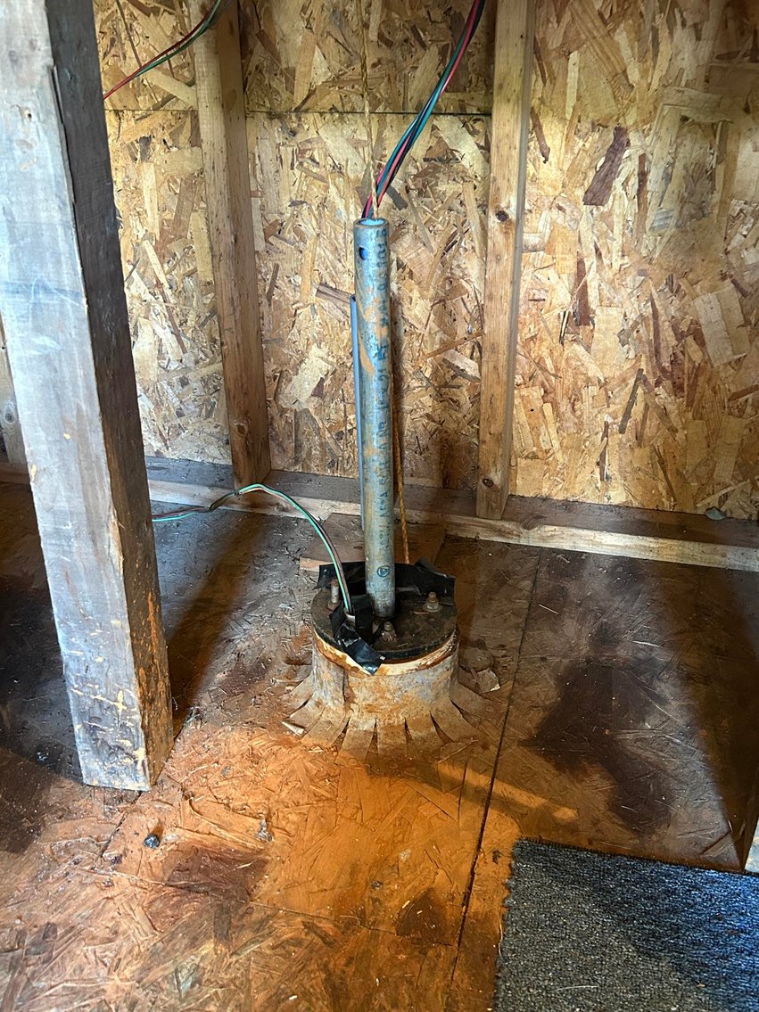 Image for SOLD $170,500 - Move-in Ready Home with Garage on 32 Acres in Webster Springs Selling to the Highest Bidder