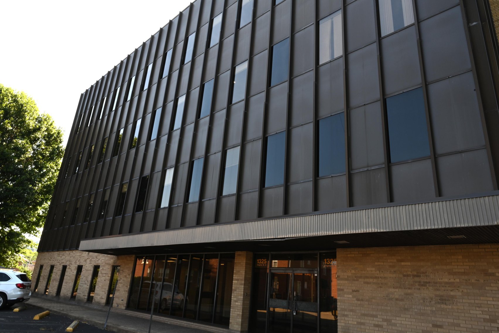 Image for Impressive 4-Story Office Building in Downtown Charleston