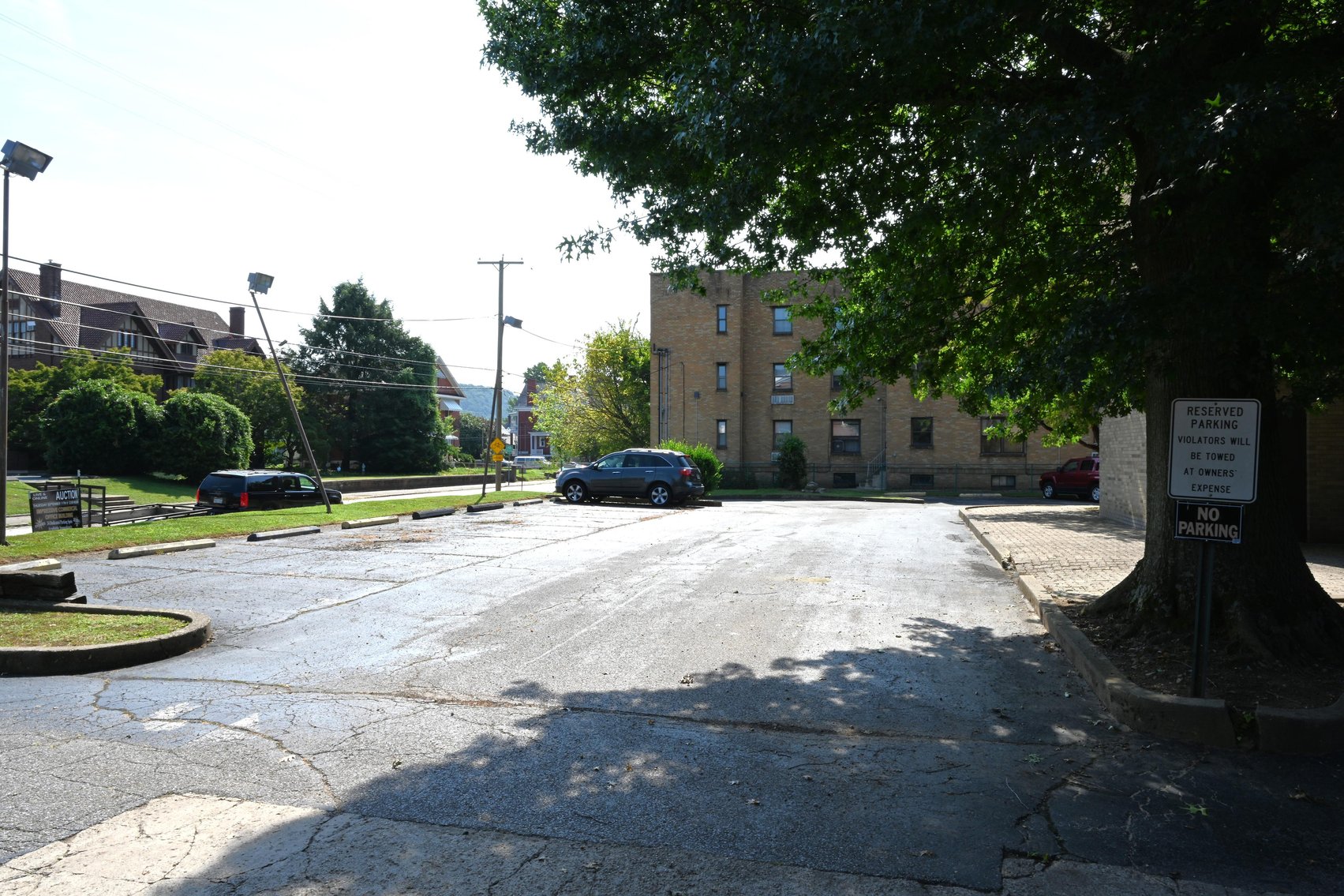 Image for Impressive 4-Story Office Building in Downtown Charleston