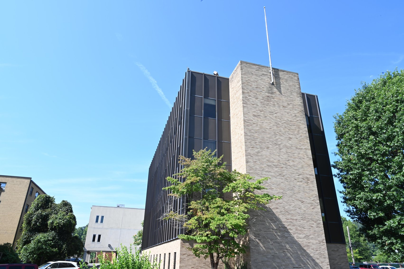 Image for Impressive 4-Story Office Building in Downtown Charleston