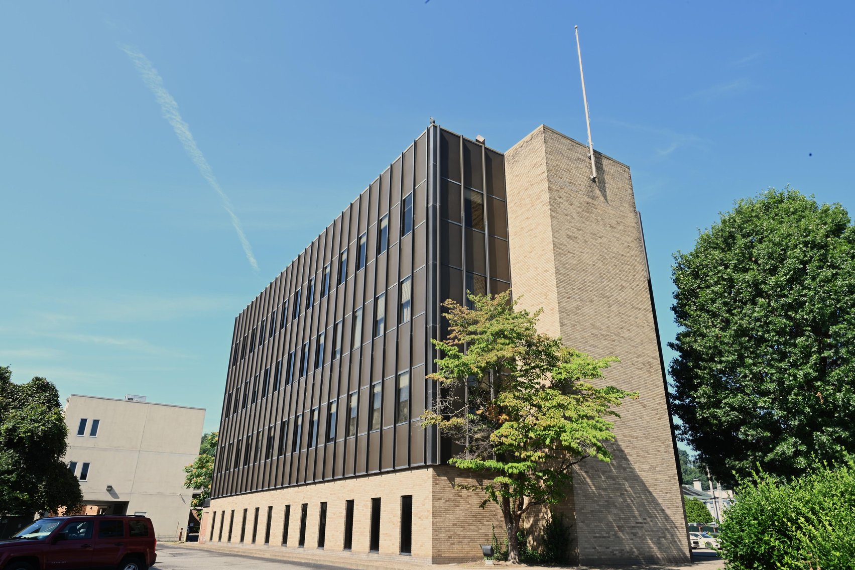 Image for Impressive 4-Story Office Building in Downtown Charleston