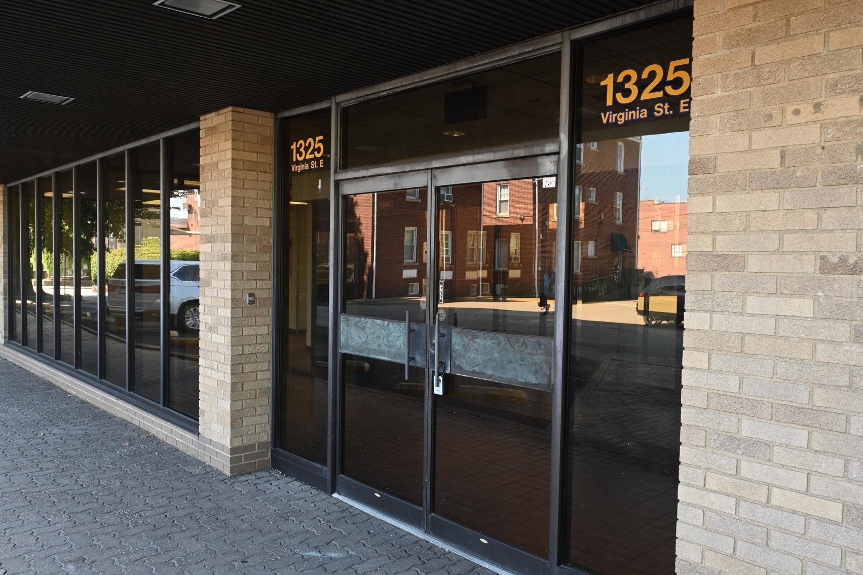 Image for Impressive 4-Story Office Building in Downtown Charleston