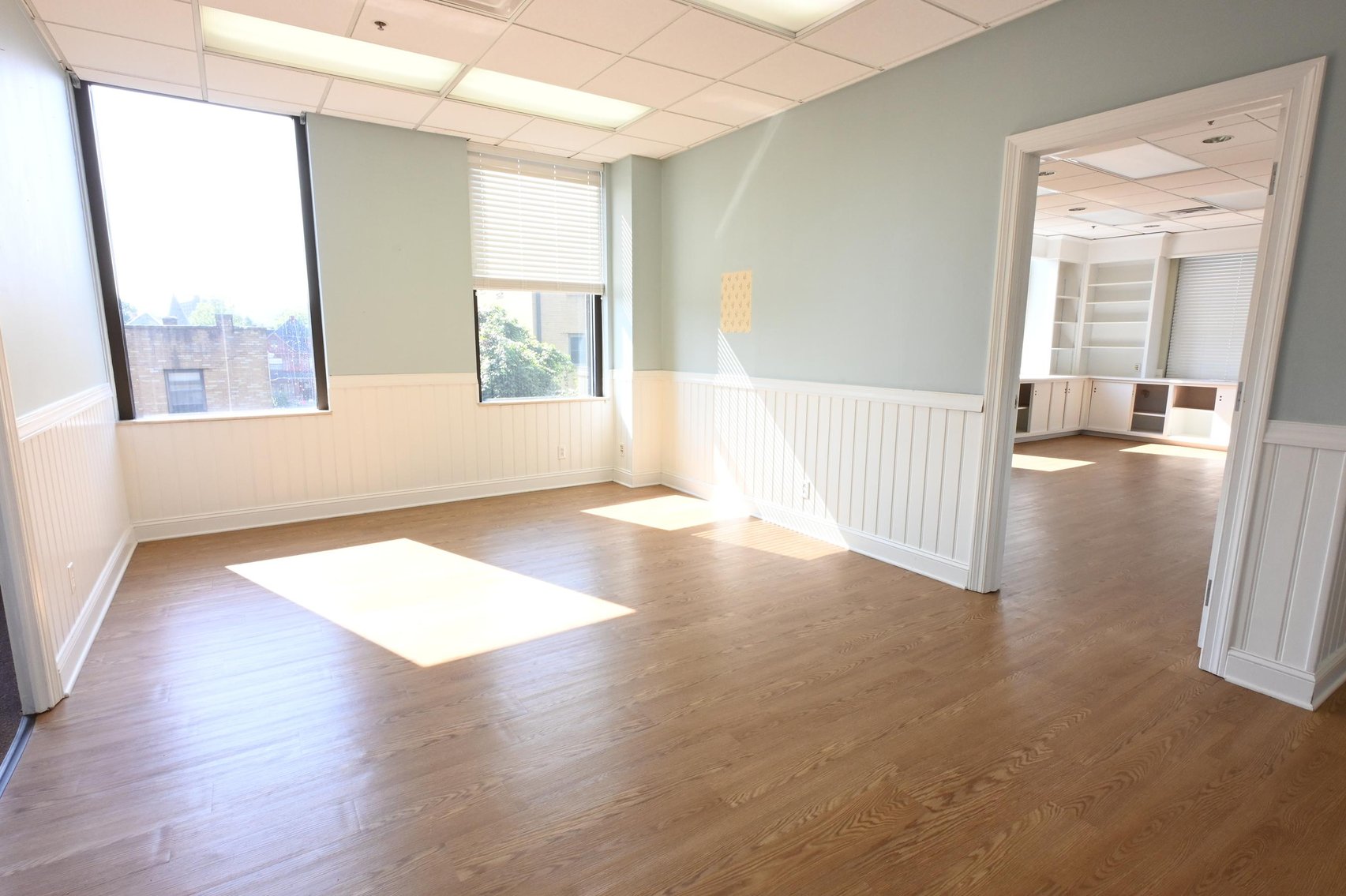 Image for Impressive 4-Story Office Building in Downtown Charleston