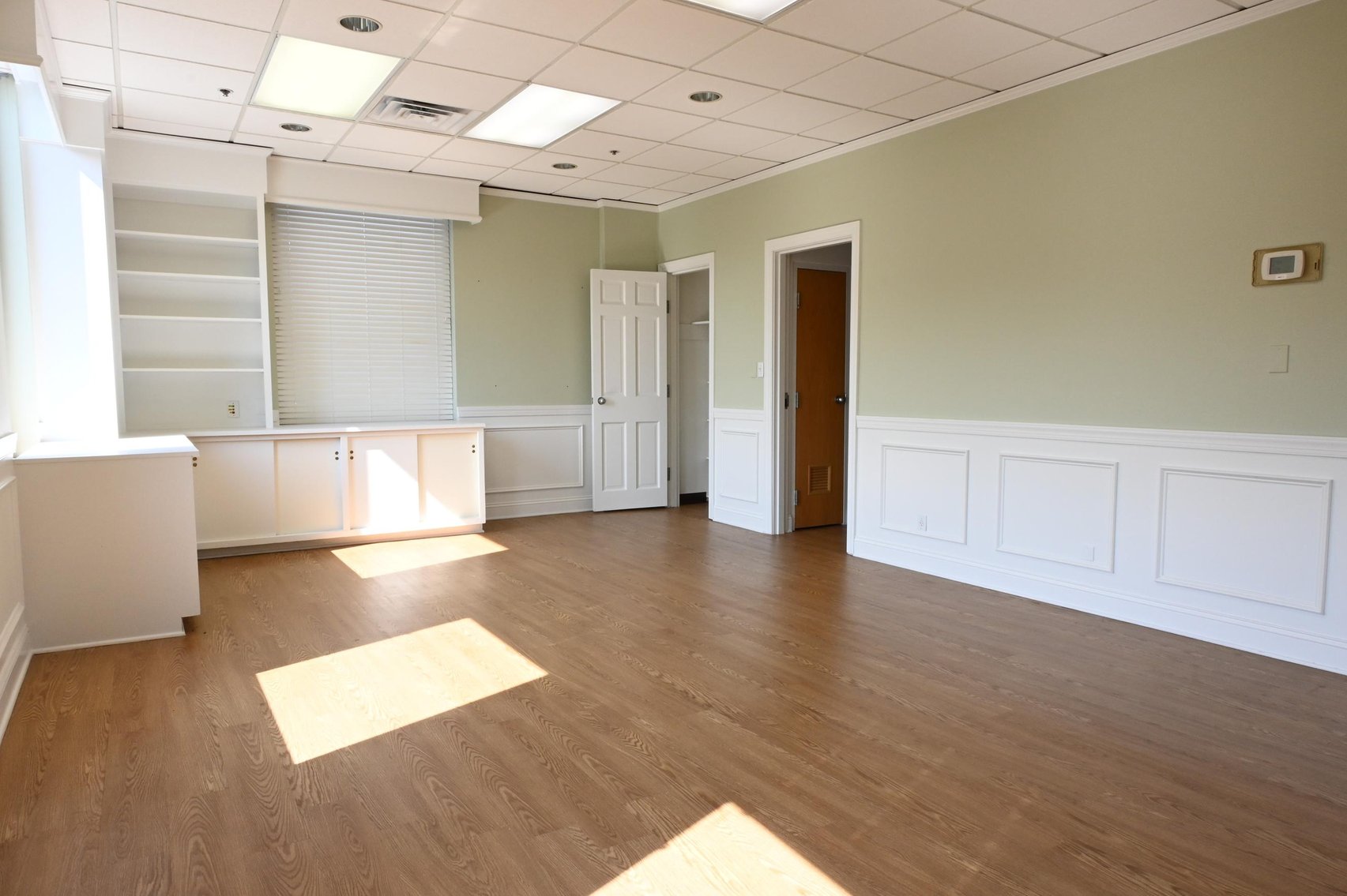 Image for Impressive 4-Story Office Building in Downtown Charleston