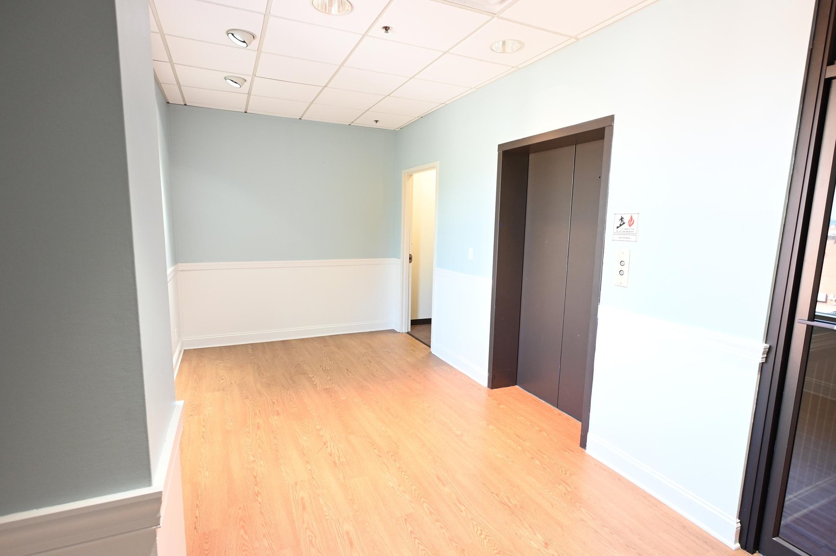 Image for Impressive 4-Story Office Building in Downtown Charleston