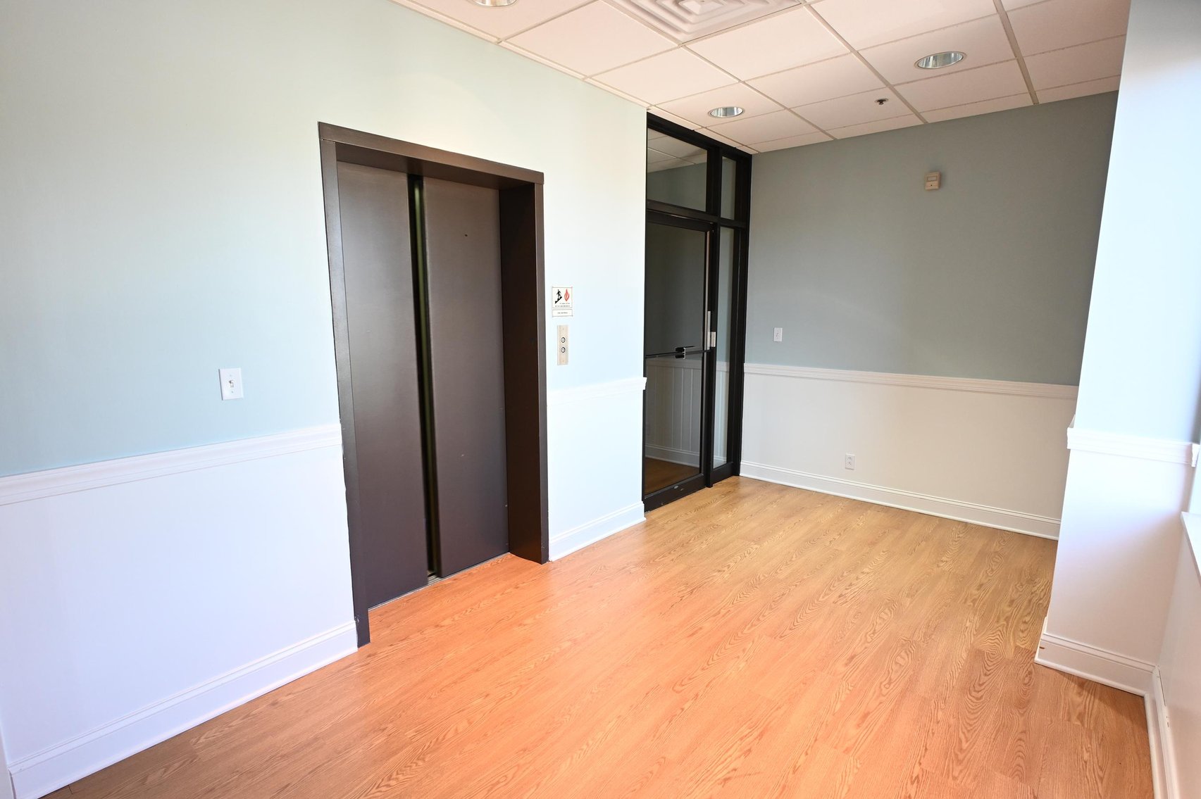 Image for Impressive 4-Story Office Building in Downtown Charleston