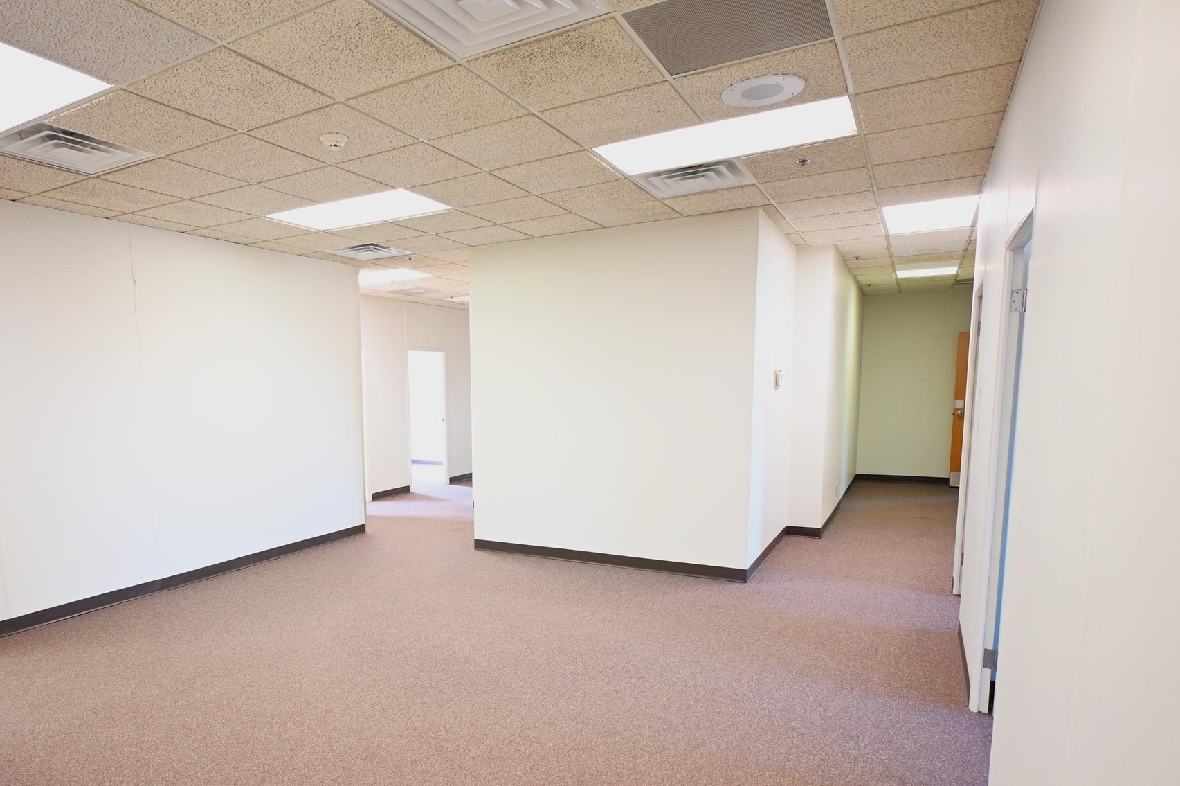 Image for Impressive 4-Story Office Building in Downtown Charleston