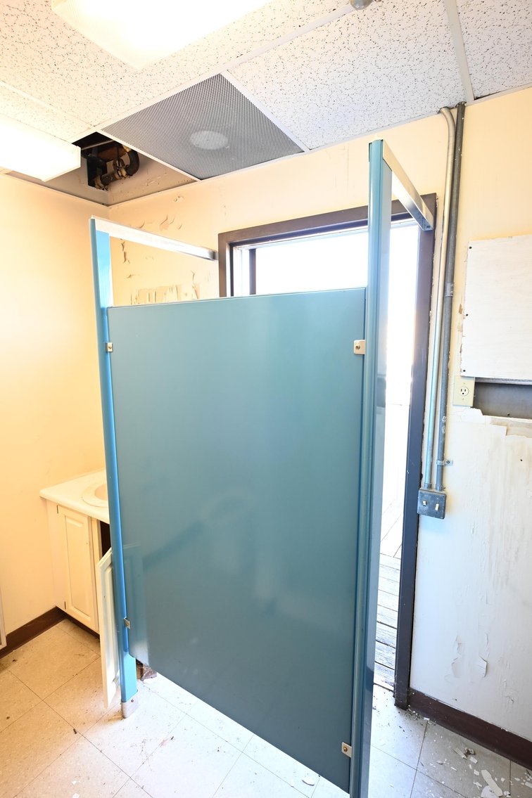 Image for Impressive 4-Story Office Building in Downtown Charleston