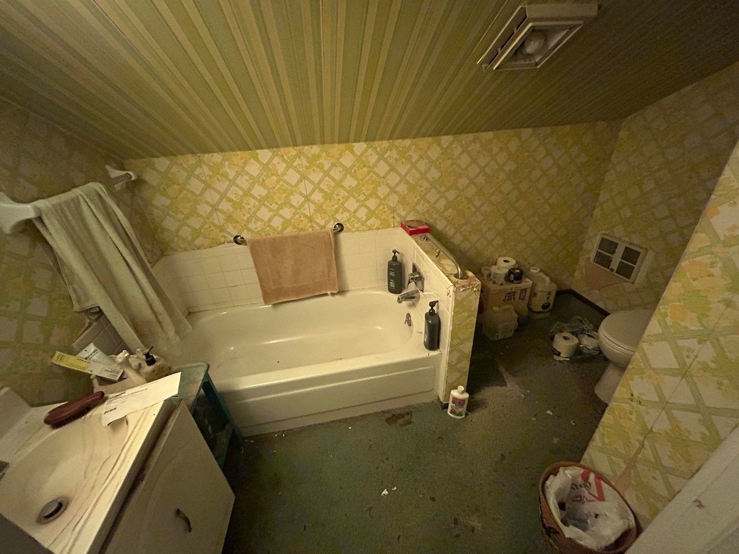 Image for SOLD $88,000 - 3 Bedroom in Claysville Ready for a Remodel