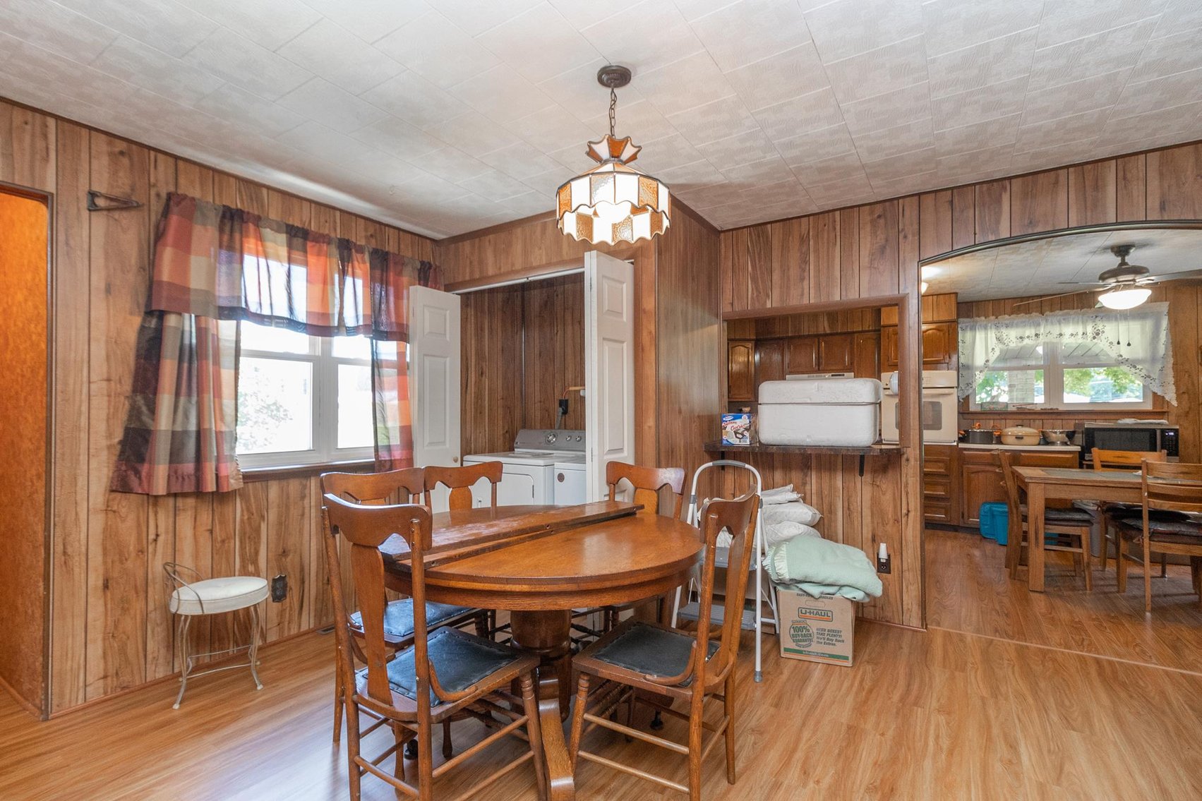 Image for SOLD $132,000 - 3 Bedroom with 2 Car Garage in Weston Selling to the Highest Bidder