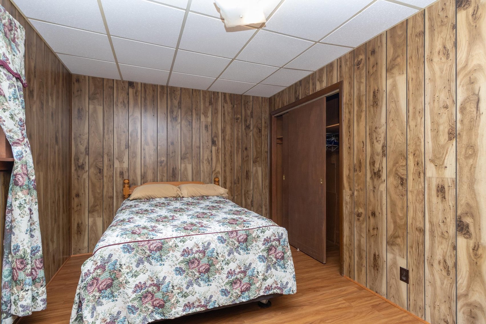 Image for SOLD $132,000 - 3 Bedroom with 2 Car Garage in Weston Selling to the Highest Bidder