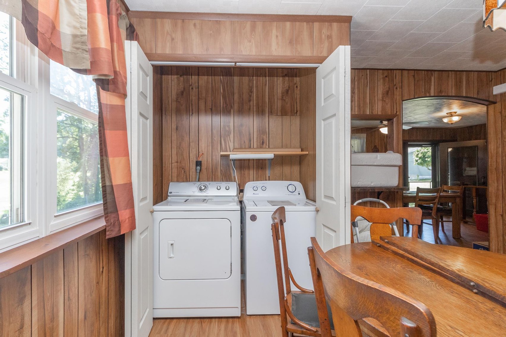 Image for SOLD $132,000 - 3 Bedroom with 2 Car Garage in Weston Selling to the Highest Bidder