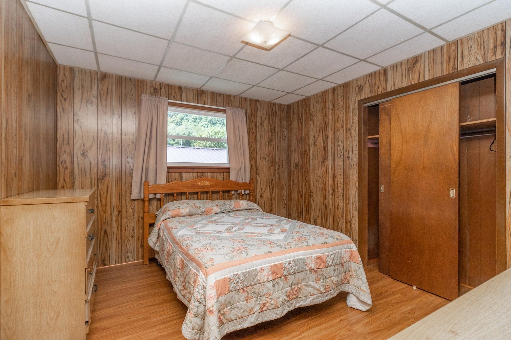 Image for SOLD $132,000 - 3 Bedroom with 2 Car Garage in Weston Selling to the Highest Bidder