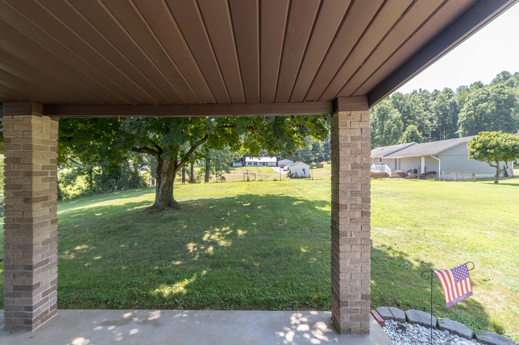 Image for SOLD $132,000 - 3 Bedroom with 2 Car Garage in Weston Selling to the Highest Bidder