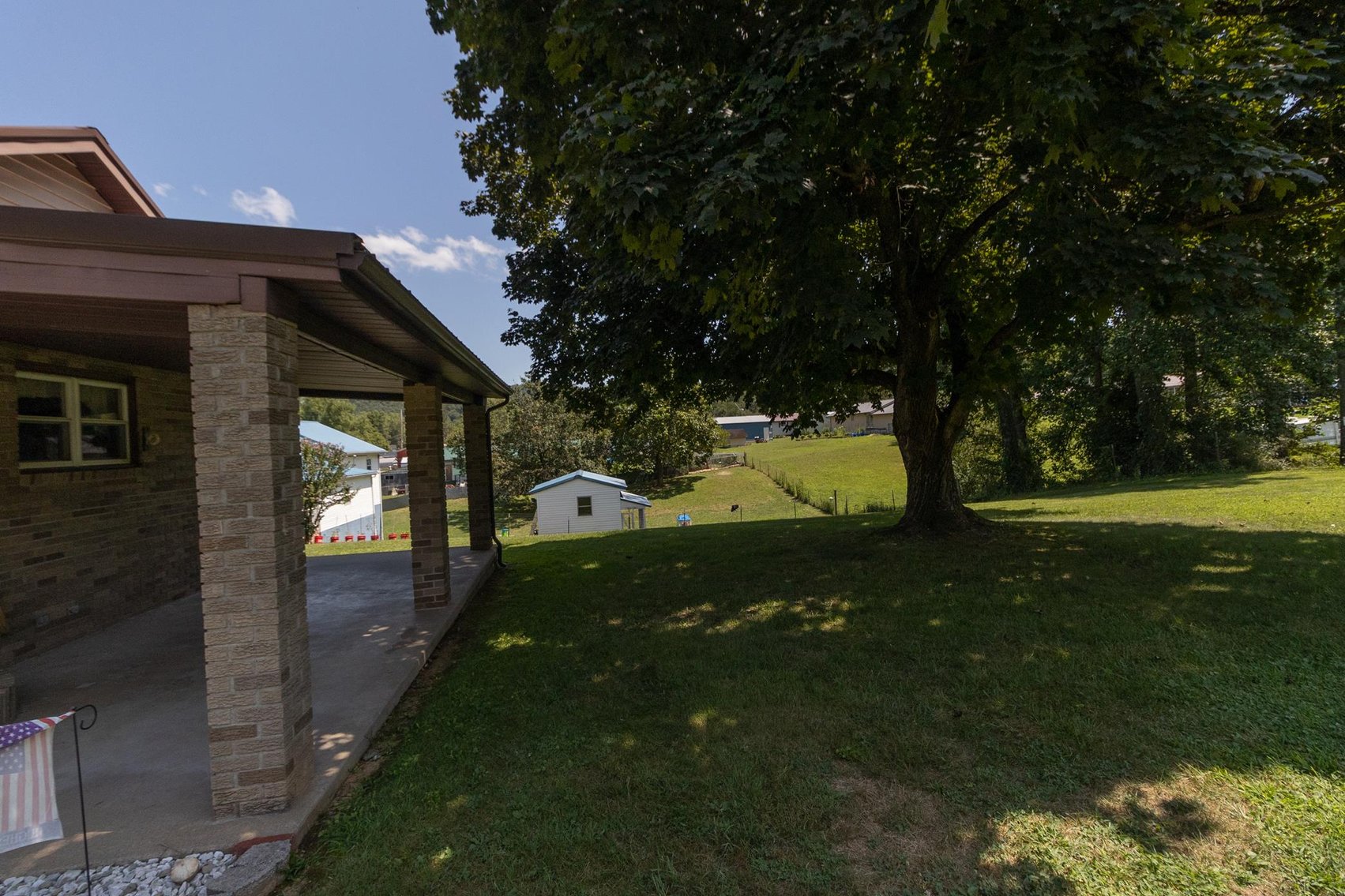 Image for SOLD $132,000 - 3 Bedroom with 2 Car Garage in Weston Selling to the Highest Bidder