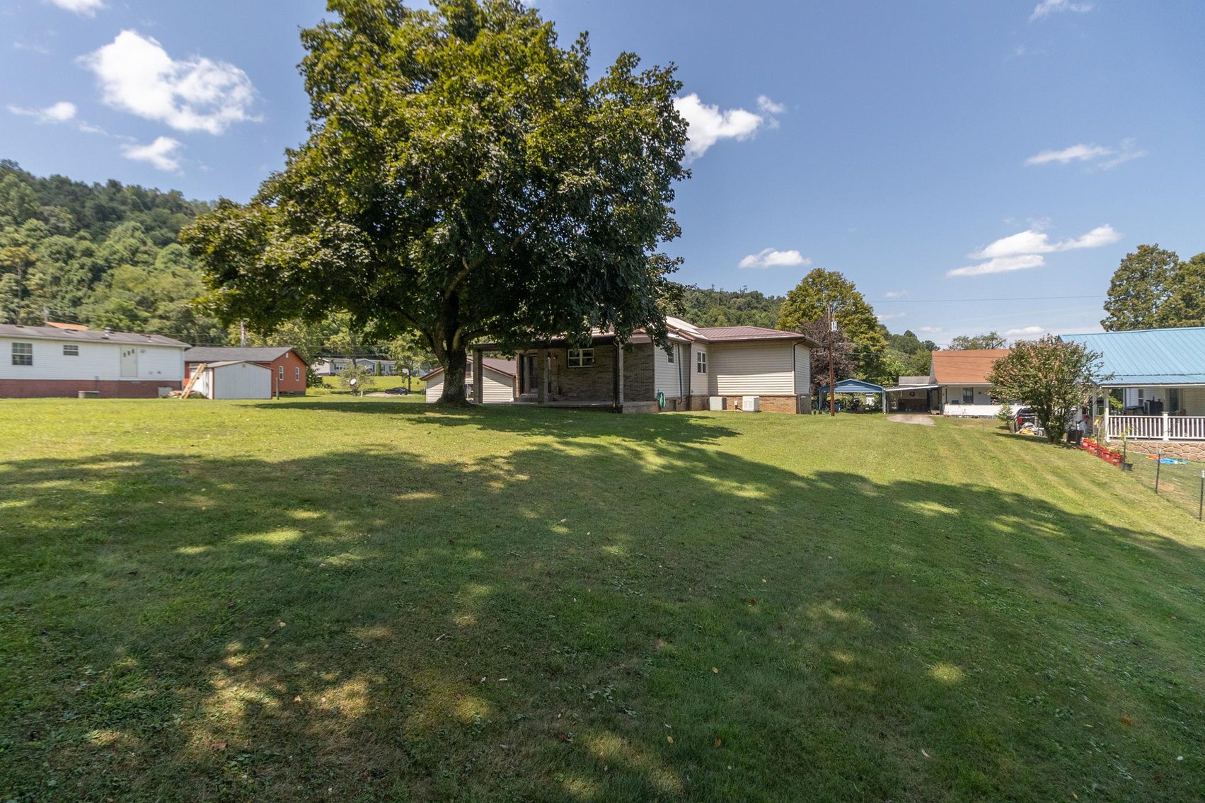 Image for SOLD $132,000 - 3 Bedroom with 2 Car Garage in Weston Selling to the Highest Bidder