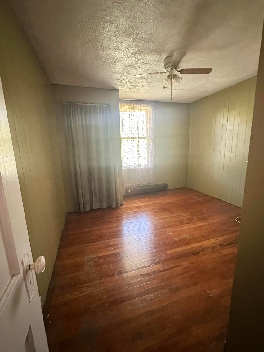 Image for SOLD $29,150 - Beautifully Maintained 3 Bedroom in Gary