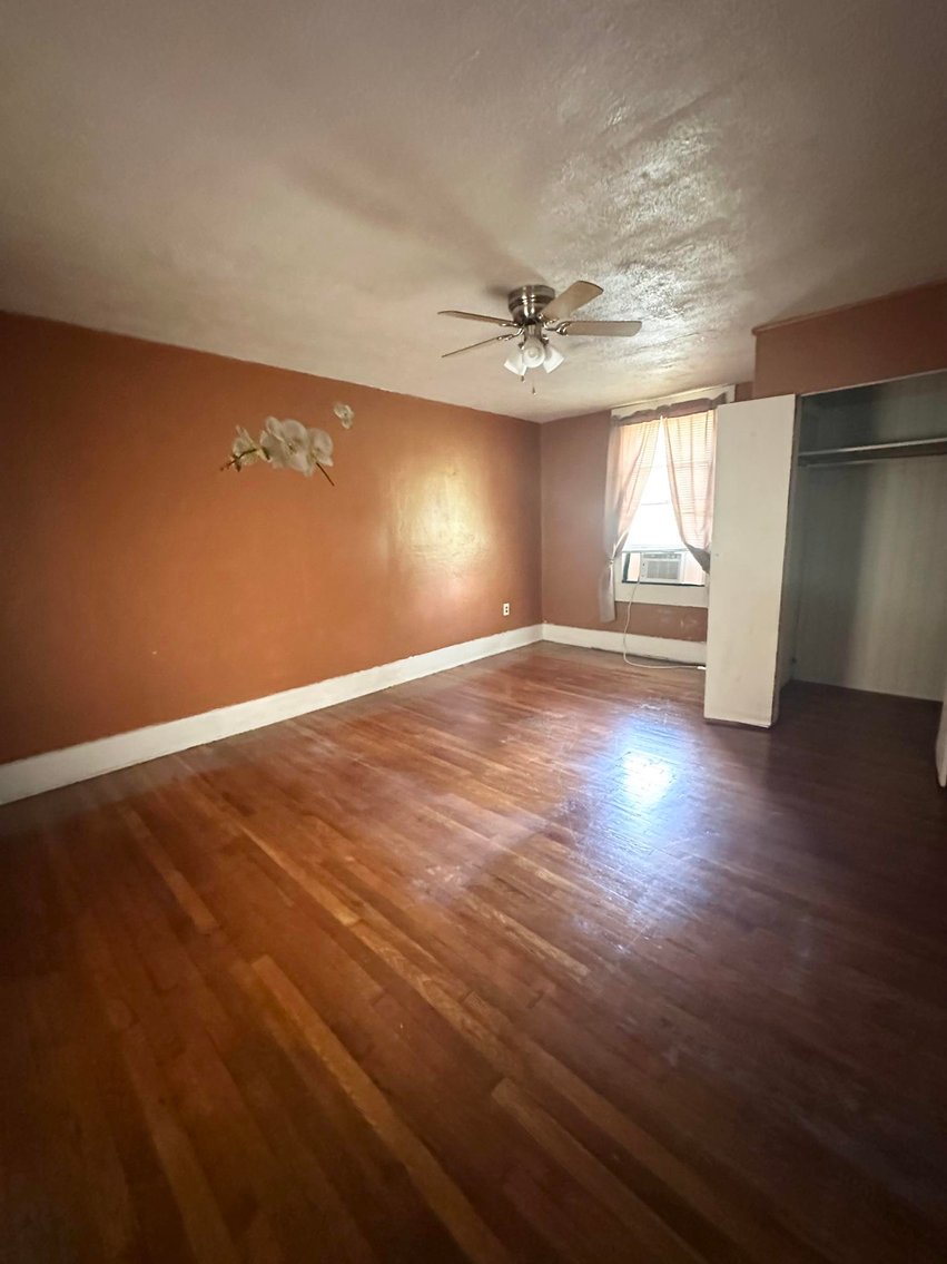 Image for SOLD $29,150 - Beautifully Maintained 3 Bedroom in Gary