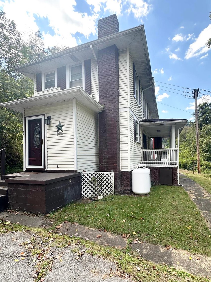 Image for SOLD $29,150 - Beautifully Maintained 3 Bedroom in Gary