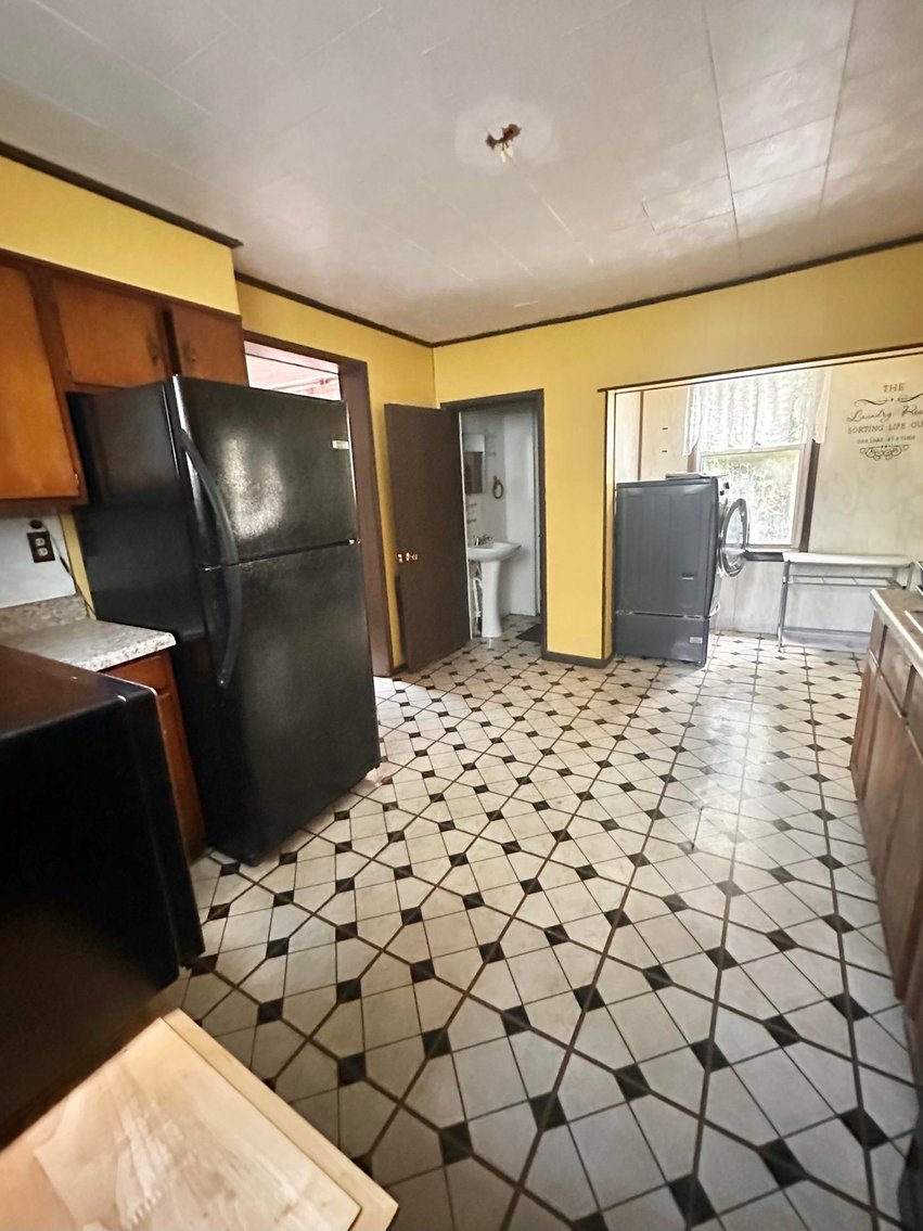 Image for SOLD $29,150 - Beautifully Maintained 3 Bedroom in Gary