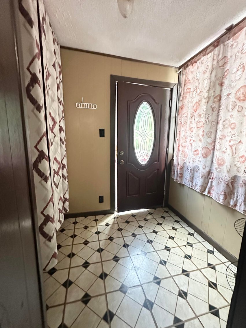 Image for SOLD $29,150 - Beautifully Maintained 3 Bedroom in Gary