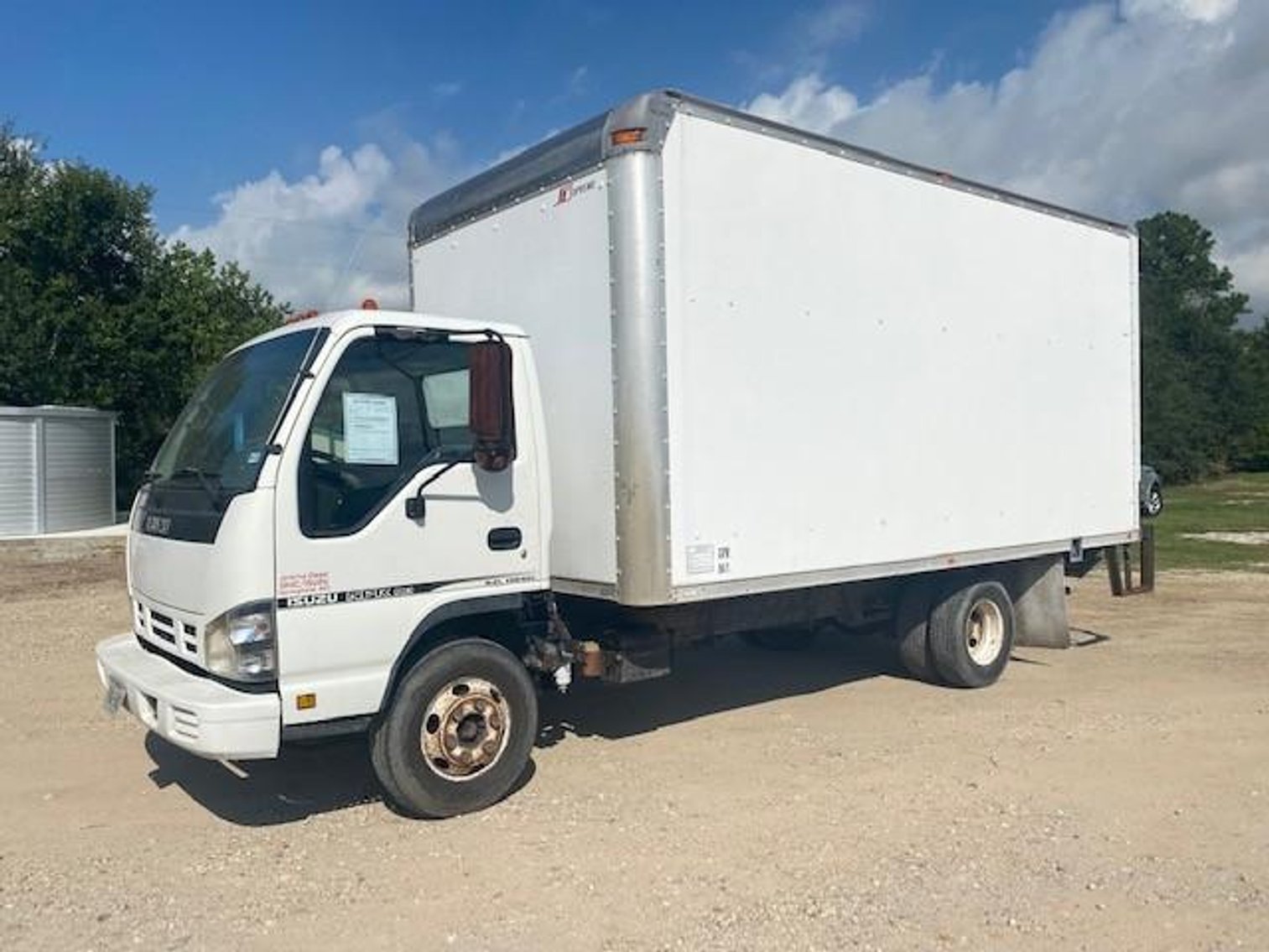 Image for 2006 Isuzu Box Truck - Tomball, TX