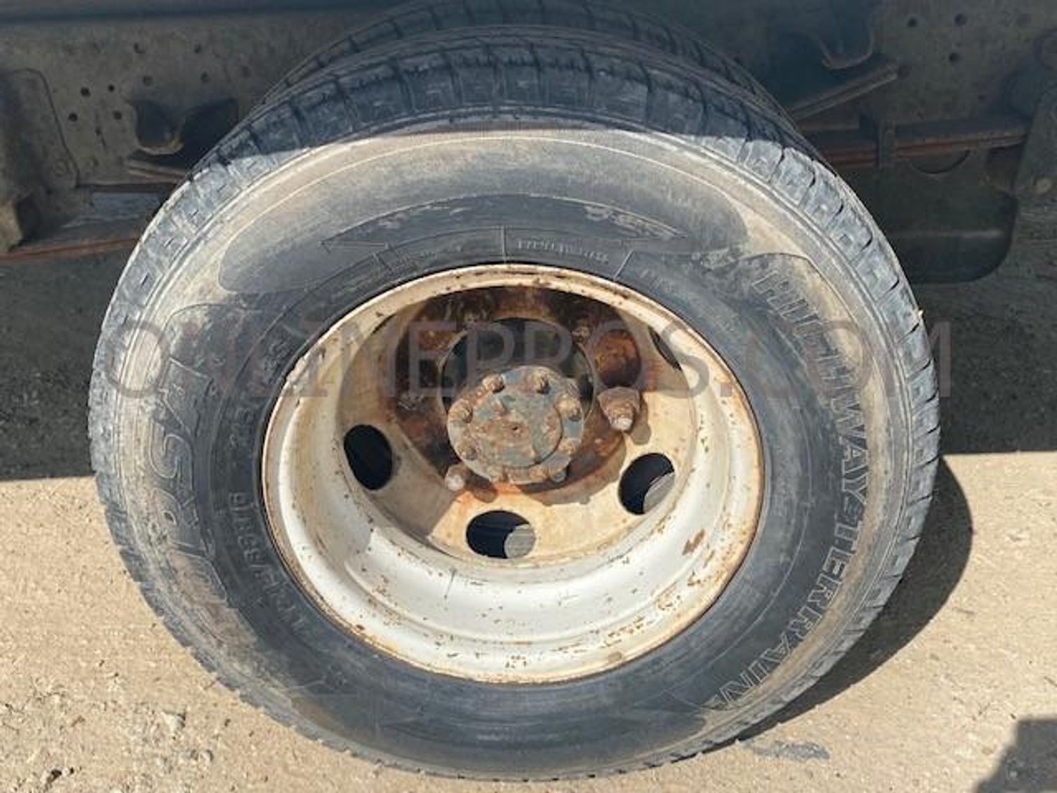 Image for 2006 Isuzu Box Truck - Tomball, TX