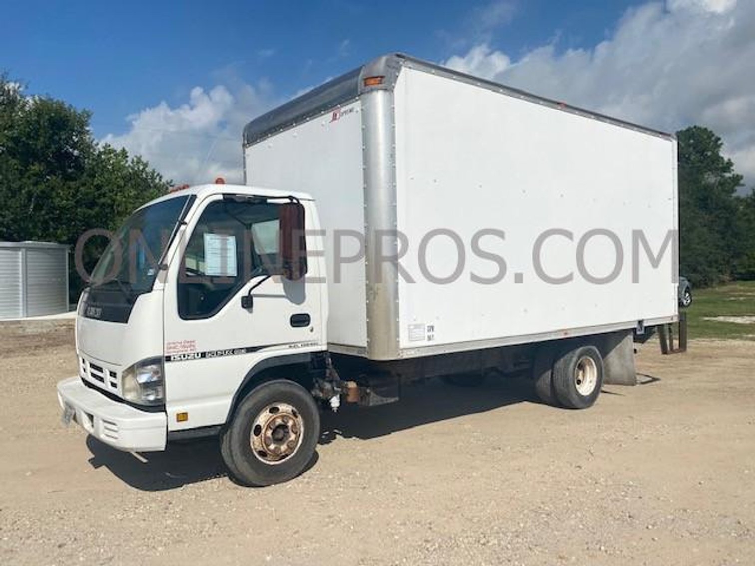 Image for 2006 Isuzu Box Truck - Tomball, TX